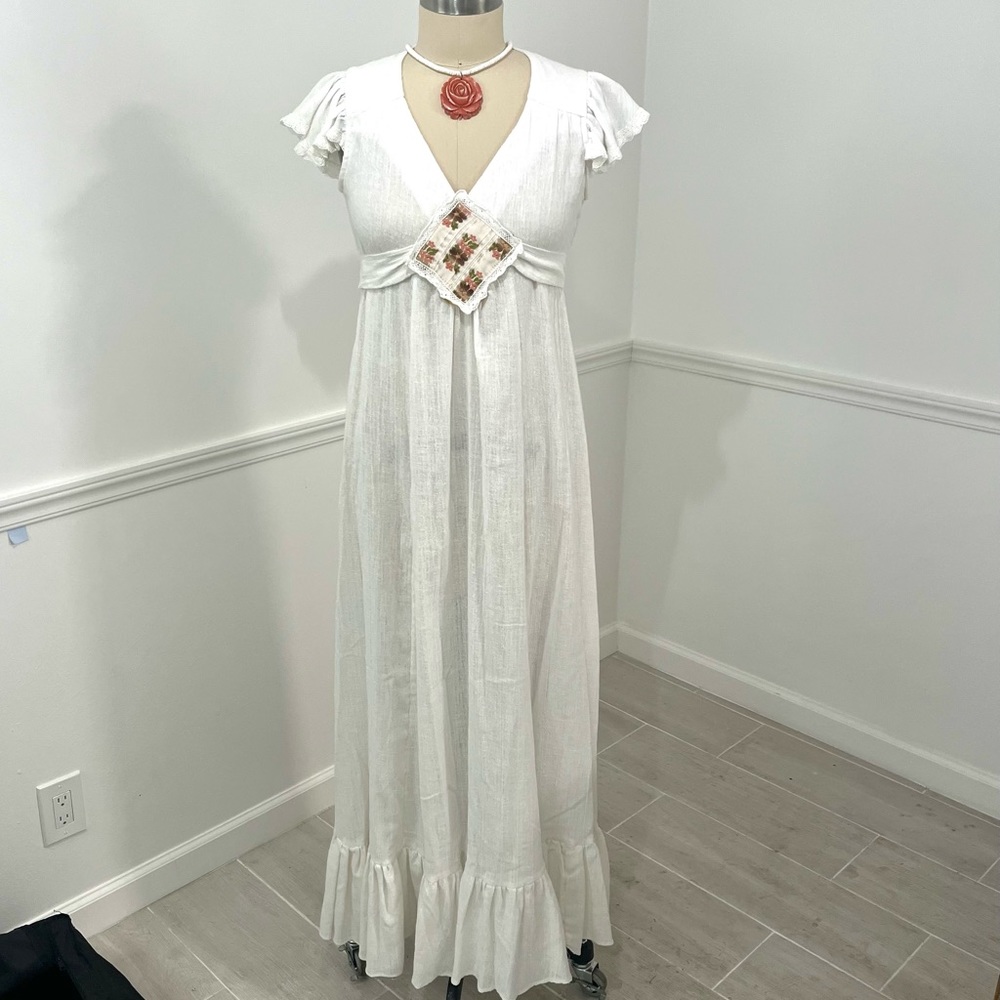 70s boho maxi sun dress cotton crepe fabric with embroidered front placket